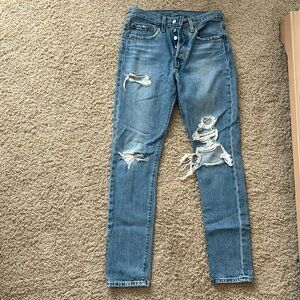 Women’s Levi Jeans